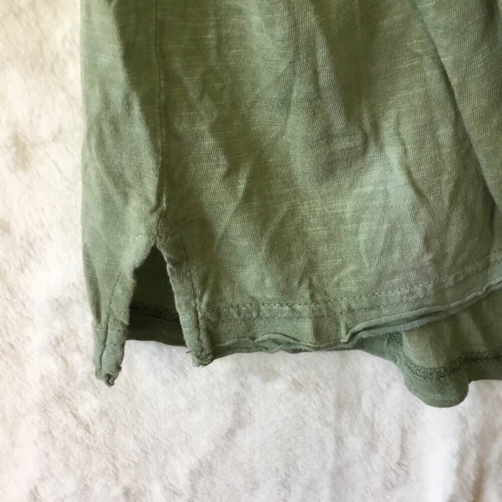 Juicy Couture Light Green V-Neck Tee - Picture 8 of 15